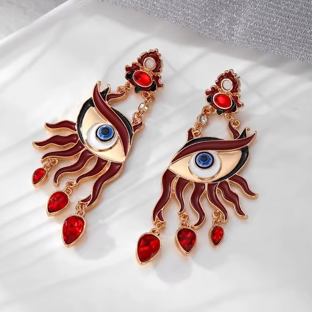 Red Flame Eyes Gold Earrings